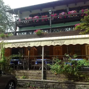 Hotel Carrera, Rotta
